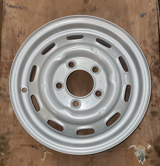 Porsche 911 steel rims zink plated and Powder-coated in Silver  RAL 9007 